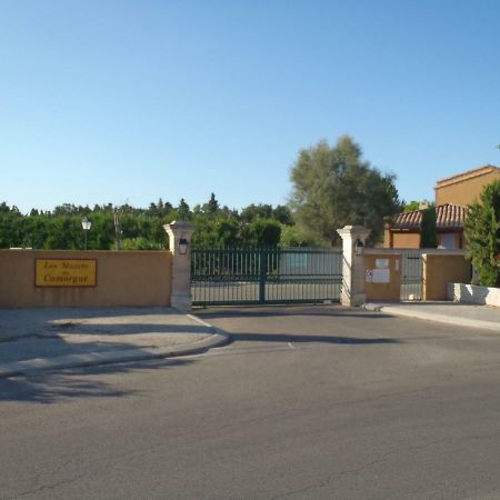 Appartement Dans La Residence Les Mazets De Camargue Arles Luaran gambar