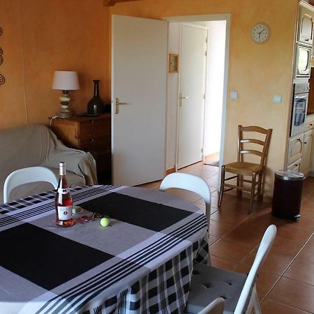Appartement Dans La Residence Les Mazets De Camargue Arles Luaran gambar