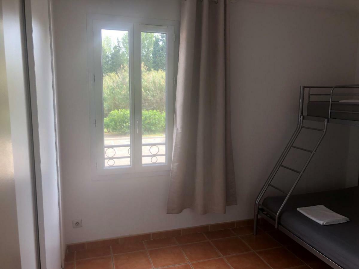 Appartement Dans La Residence Les Mazets De Camargue Arles Luaran gambar